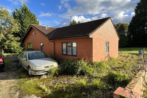 2 bedroom bungalow for sale, Woodfield Lane, Hatfield AL9