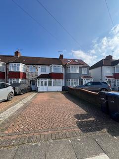 3 bedroom terraced house to rent - Firs Lane, London