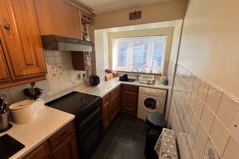 2 bedroom semi-detached house for sale, Hollyoake Close, Oldbury
