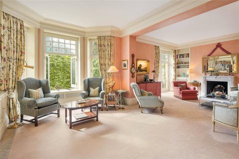 4 bedroom apartment for sale, Burton Court, Franklins Row, SW3