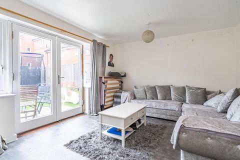 2 bedroom terraced house for sale, Acorn Close, Langley SL3