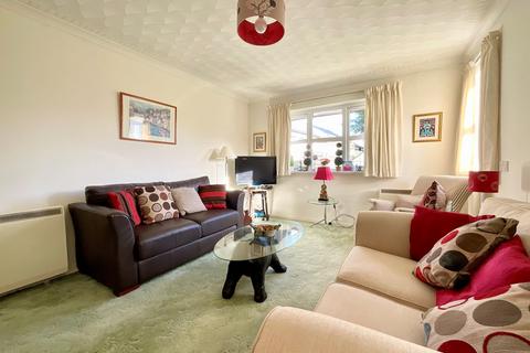 2 bedroom flat for sale, Castle Court, Maryport Street, Usk NP15