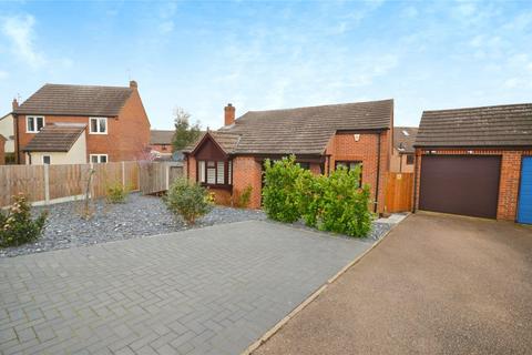 2 bedroom bungalow for sale, Bullfinch Close, Colchester, Essex, CO4