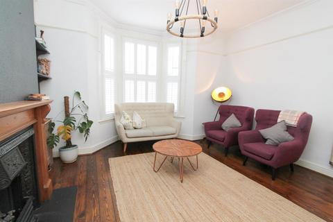 3 Elgin Road, Wallington, SM6 8RE