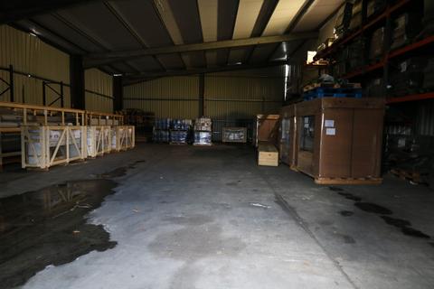 Warehouse to rent, Cliffside Industrial Estate, Askew Farm Lane, Grays