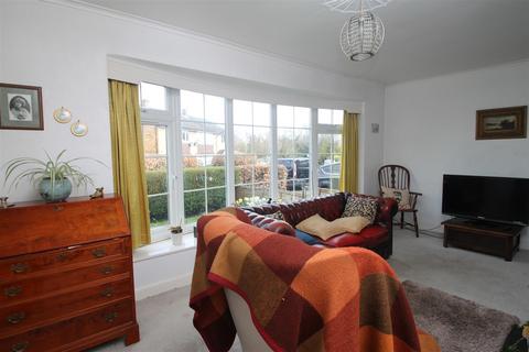 28 Bachelor Drive, Harrogate, HG1 3EH