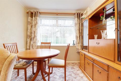 2 bedroom terraced house for sale - Lymington Garth, Hull