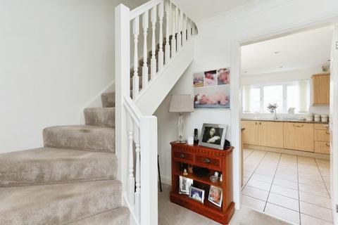 4 bedroom detached house for sale, Woodhurst Close, Tamworth