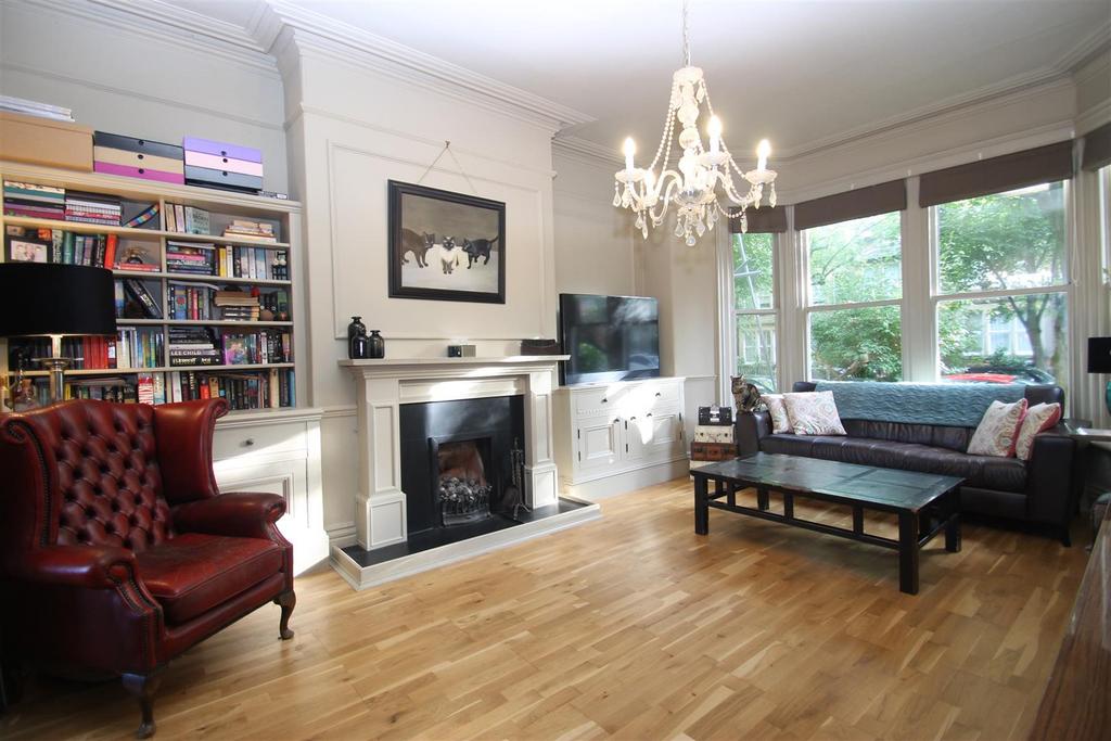 Sitting room main.JPG