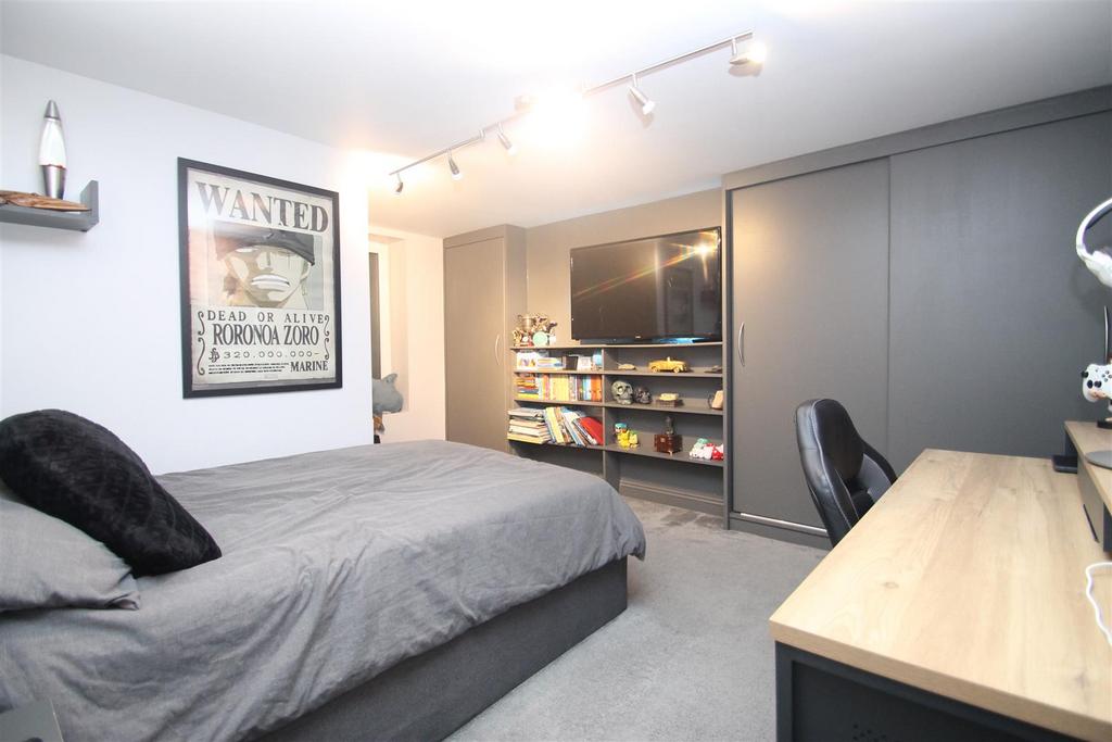 Bedroom 2 main.JPG