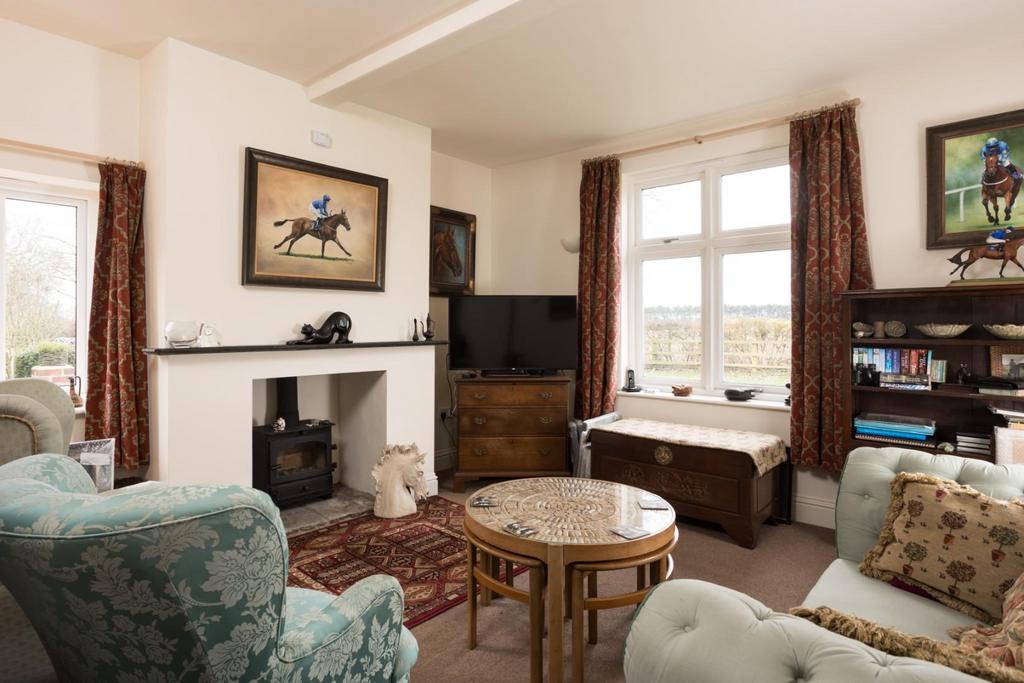 Kelfield, York 4 bed detached house for sale £595,000