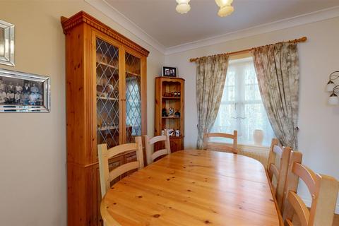 11 Fancys Close, Portland, DT5 2AJ