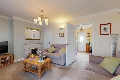 11 Fancys Close, Portland, DT5 2AJ