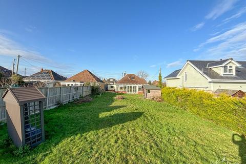 2 bedroom detached bungalow for sale, Newnham Lane, Binstead