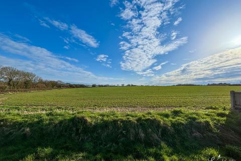 2 bedroom detached bungalow for sale, Newnham Lane, Binstead