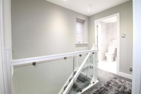25 Aldgate Drive, Amblecote, Brierley Hill, DY5 3NT