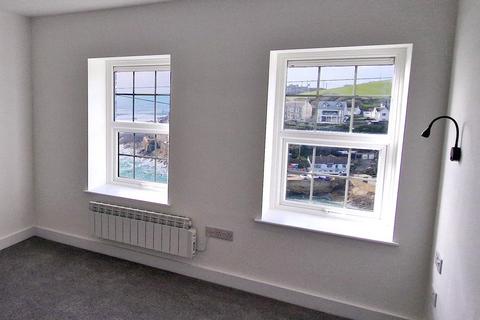 3 bedroom end of terrace house for sale, Peverell Terrace, Porthleven TR13