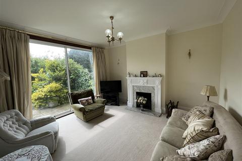 32 Nevin Drive, London, E4 7LH