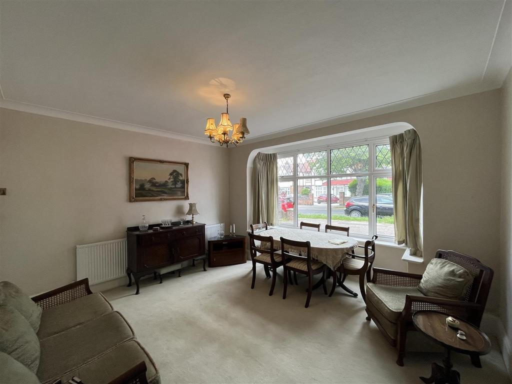 Dining Room.jpg