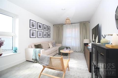 2 bedroom flat for sale, Bidwell Court, Moye Close, Hoddesdon, EN11 8FT