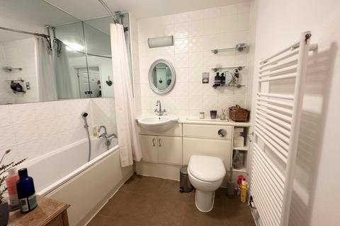 Flat 3, Bearsden Court Charters Road, Ascot, SL5 9SJ