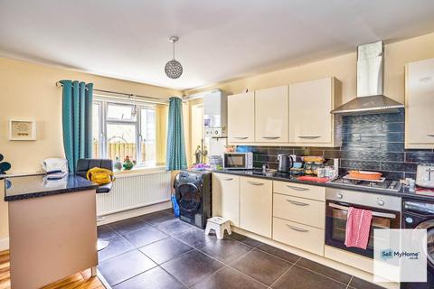 2 bedroom apartment for sale - Long Lane, Staines-Upon-Thames