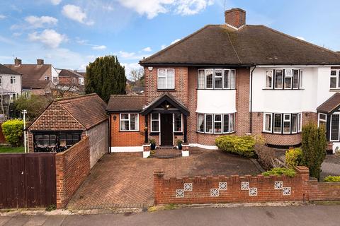 1 Blackthorn Grove, Bexleyheath, DA7 4EJ