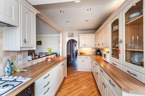 1 Blackthorn Grove, Bexleyheath, DA7 4EJ