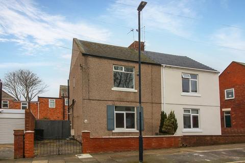 2 bedroom semi-detached house for sale - Holly Avenue, Wellfield, Whitley Bay