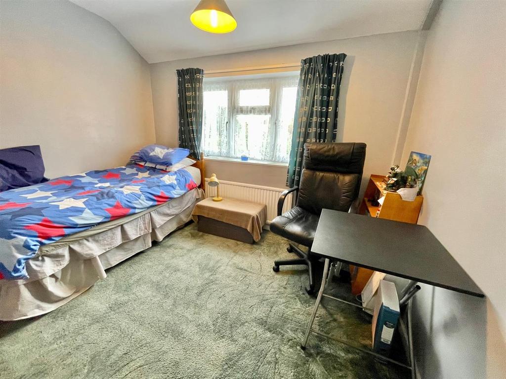 Bedroom 3.jpg