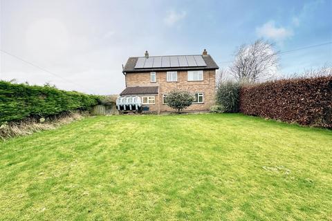 4 bedroom detached house to rent, Redworth, Newton Aycliffe