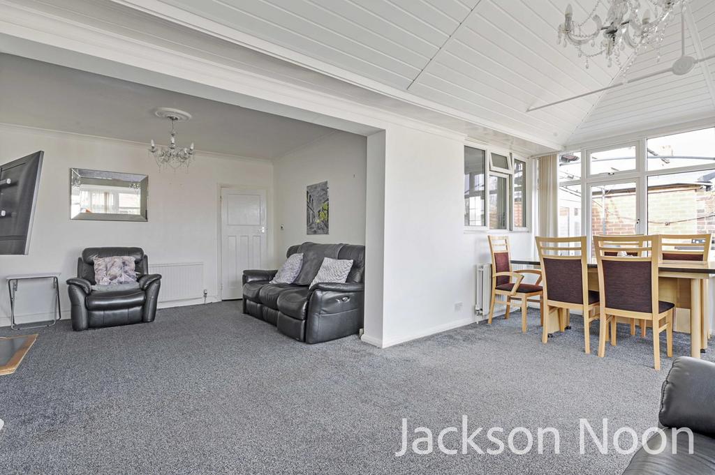 Riverview Road, Ewell, KT19 2 bed semidetached bungalow for sale £525,000