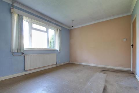 12 Warnham Road, Goring By Sea, Worthing, BN12 4LL