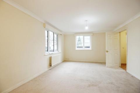 2 bedroom flat for sale, Sandford Avenue, Church Stretton SY6