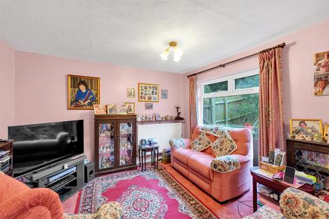 3 bedroom semi-detached house for sale - Powster Road, Bromley