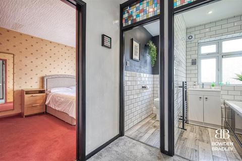 27 Walden Way, Ilford, IG6 3BJ