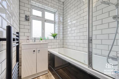 27 Walden Way, Ilford, IG6 3BJ