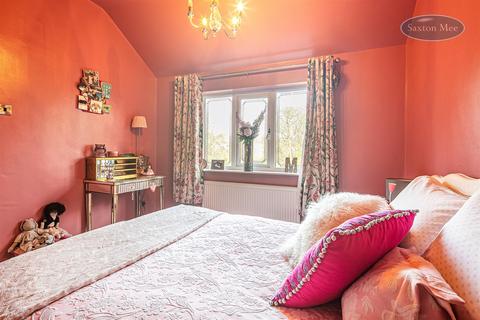74d Carr Road, Deepcar, Sheffield, S36 2NR