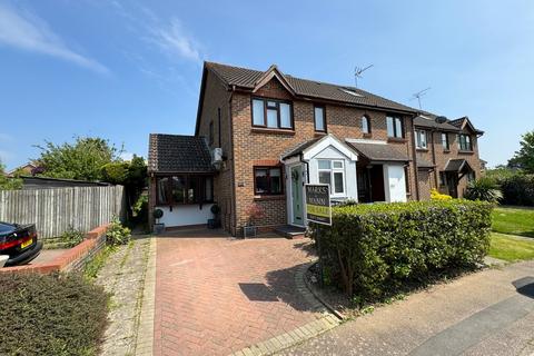 3 bedroom end of terrace house for sale, Yewtree Grove, Ipswich IP5