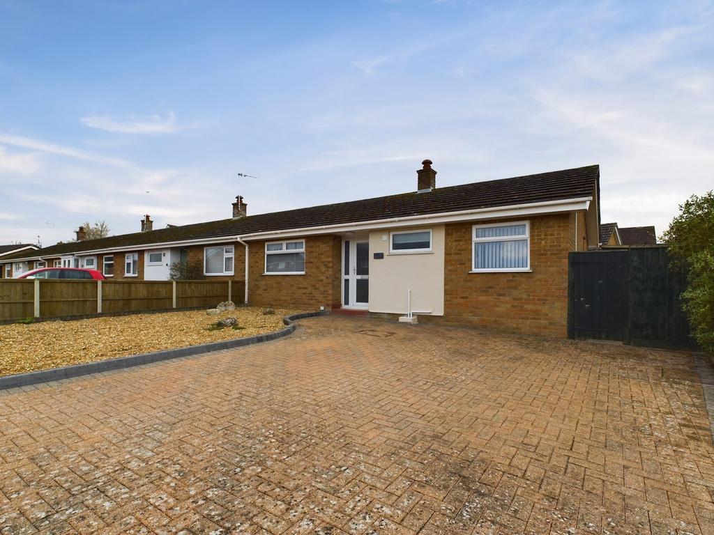 Lancaster Crescent, Downham Market PE38 2 bed bungalow for sale £199,995
