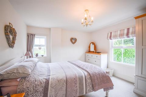 4 bedroom detached house for sale, Town Close, Corpusty