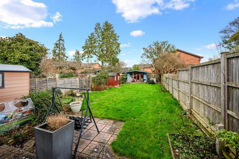 4 bedroom semi-detached house for sale, Chessington Road, Ewell