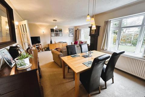 18 Buckingham Close, Petts Wood, Orpington, BR5 1SA