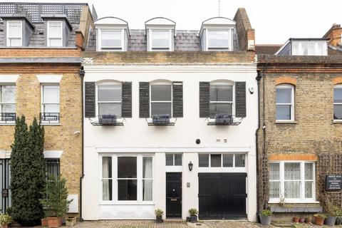 3 bedroom mews for sale, Lennox Gardens Mews, Knightsbridge SW1X