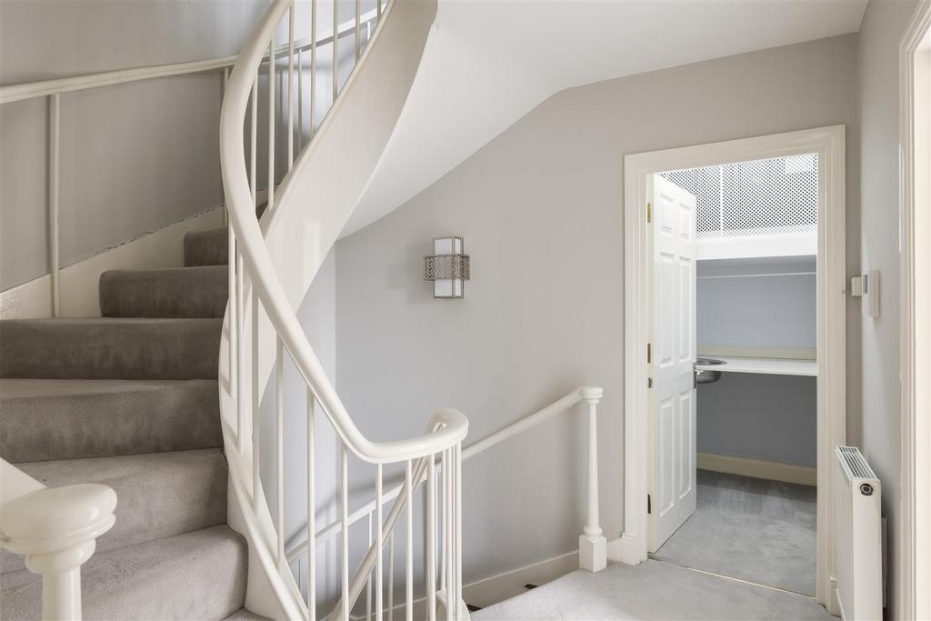 Maskells - 16 Lennox Gardens Mews -12 Hi.jpg
