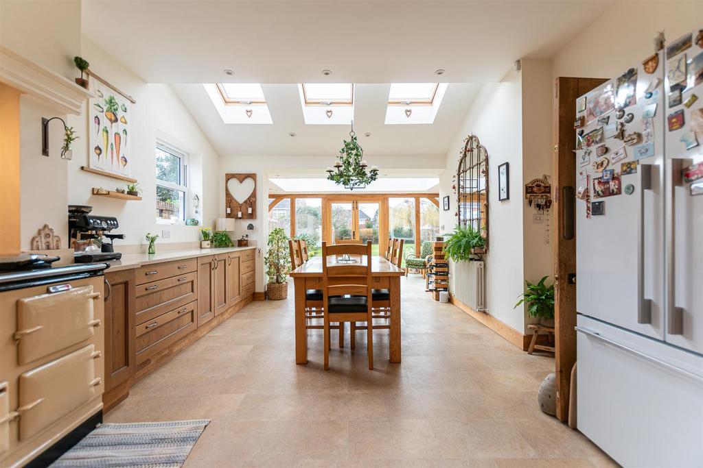 Kitchen Diner