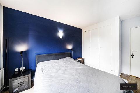 1 bedroom apartment for sale, Clapham Road, Stockwell, London