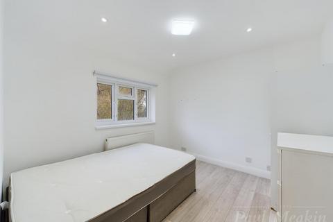 53 Godric Crescent, New Addington, Croydon, CR0 0HR