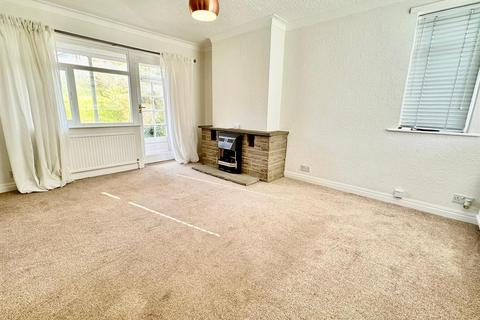 3 bedroom detached house to rent, Grange View Gardens, Shadwell, Leeds LS17