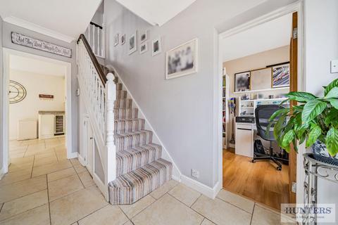 5 bedroom semi-detached house for sale, Eastry Road, Northumberland Heath